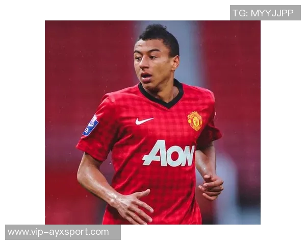 上海球迷酒店守候林加德成功获得全套签名留念