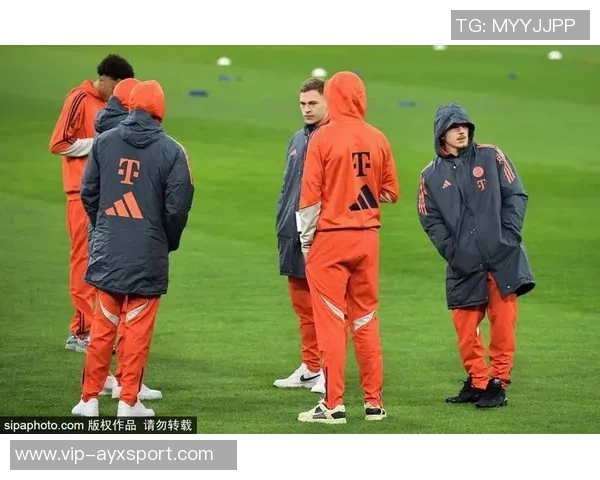 卡尔伤情恢复回归训练拜仁全队仅穆西亚拉缺席合练