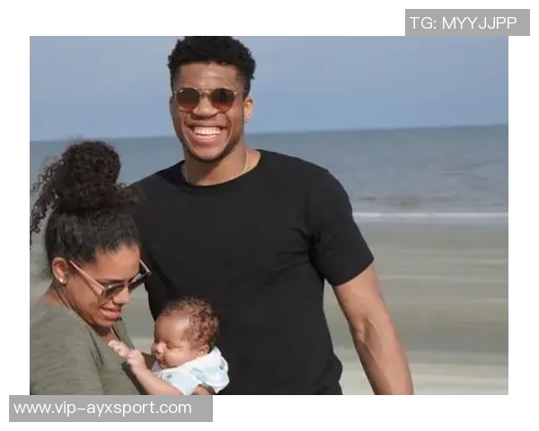 字母哥妻子经过沟通带娃回雅典结束两地分居生活