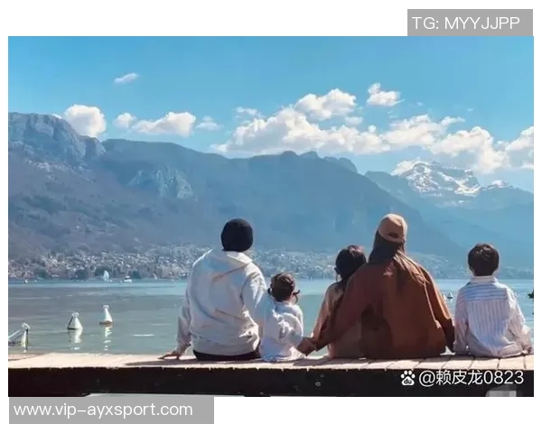 幸福满满的一家人库嫂分享全家福照甜蜜瞬间温馨满溢 幸福满满的一家人库嫂分享全家福照甜蜜瞬间温馨满溢