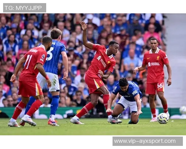 曼联遭遇连败困境曼城强势反弹蓝军红军接连失利