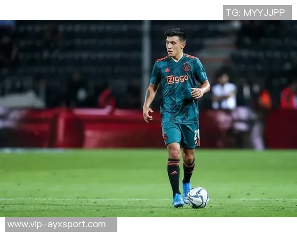 桑德罗强调赛后休息的重要性选择商业航班返回巴西