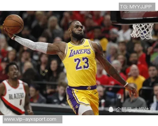 詹姆斯父子双签球星卡瞬间曝光二级市场已飙升至114万美元