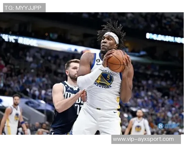 卢尼半场表现出色高效6中4贡献8分3篮板2助攻依然是卢姥爷 卢尼半场表现出色高效6中4贡献8分3篮板2助攻依然是卢姥爷